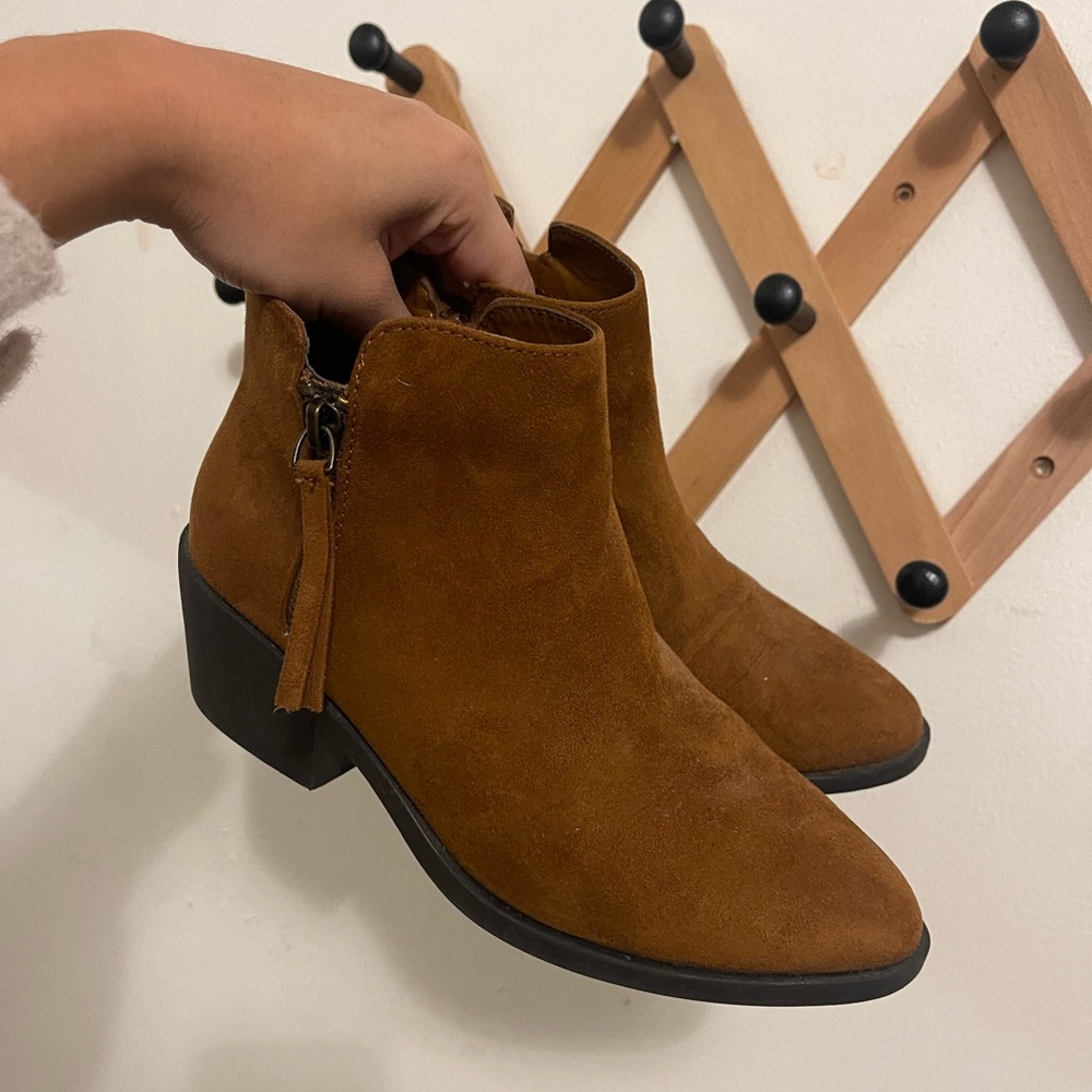 Forever 21 Cognac Booties Size 6